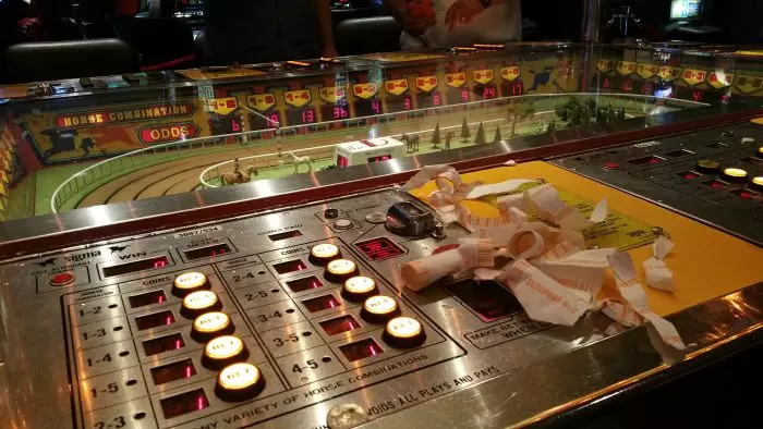 Sigma Derby - Classic / Vintage Vegas Slot Machine