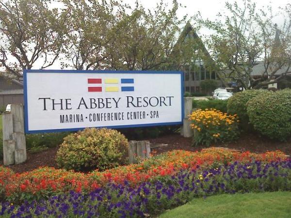 abbey-resort-sign