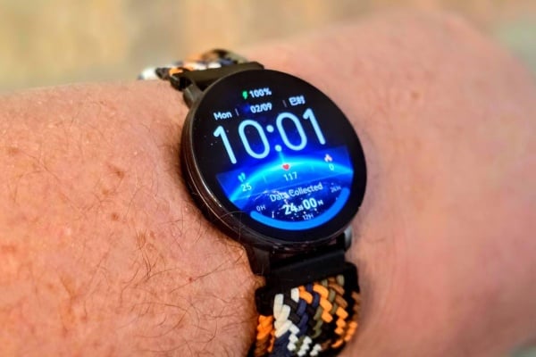 Watch2Care Vital Review: The First Smartwatch Built Around Traditional Chinese Medicine