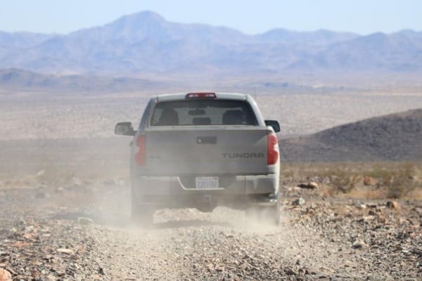 How to Protect Your Eyes While Traveling In A Hot Arid Desert