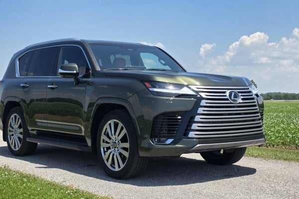 2025 Lexus LX 700h Ultra Luxury Review: Hybrid Power and Executive Comfort in a Capable Off-Road SUV