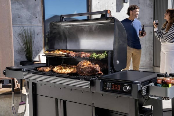 Essential Gear for Summer Backyard Entertaining: 12 Must-Have Items for Your Next Guys Night