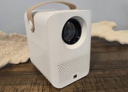 KODAK FLIK HD9 Smart Projector Review: Portable Entertainment Anywhere