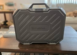 Solar-Powered Battery Backup in a Briefcase: 4Patriots AlphaCase Elite Review