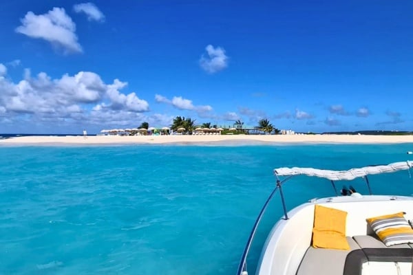Raymond Bowen of EXPLR.SX on How To Plan a Private Boat Charter for a Guys Trip to St Maarten