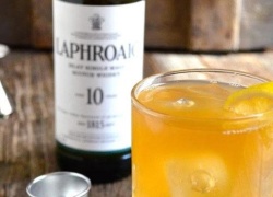 Seasonal Cocktails for Your Thanksgiving Table