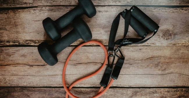 10 Home Gym Essentials That Every Man Needs To Shed That Winter Weight