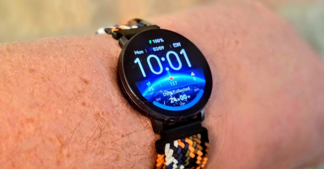 Watch2Care Vital Review: The First Smartwatch Built Around Traditional Chinese Medicine