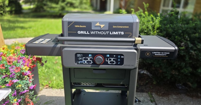 The Current Model G2 Electric Grill Hits 700 Degrees And Unboxes Like An Apple Product