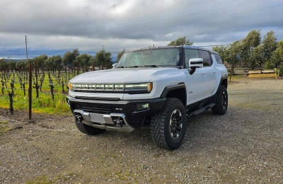 The 2023 GMC Hummer Is The Master Of Maneuverability And More!