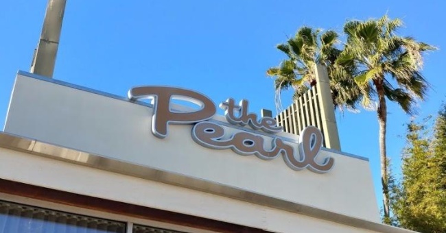 The Pearl Hotel - San Diego's Hip Retro Motel And Bar