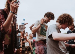 How Women Can Deal With A Lads Holiday