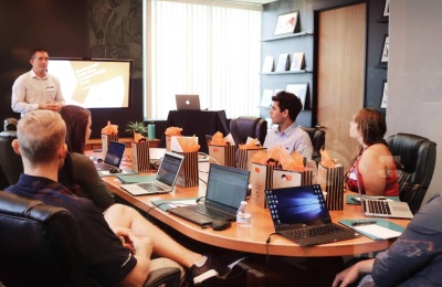 How To Be A Better Business Leader By Improving Your Team's Performance