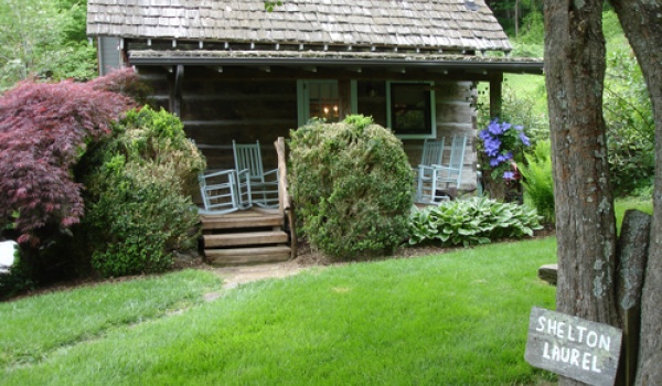 Boyd Mountain Cabins Review in Haywood County