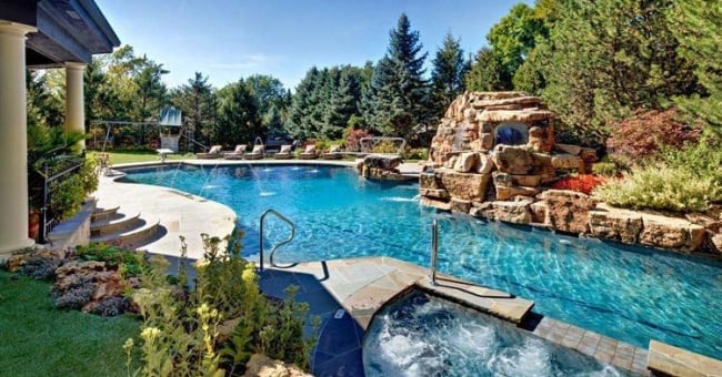 Here's How to Make Your Backyard Pool the Cleanest, Healthiest Water You'll Swim In All Year