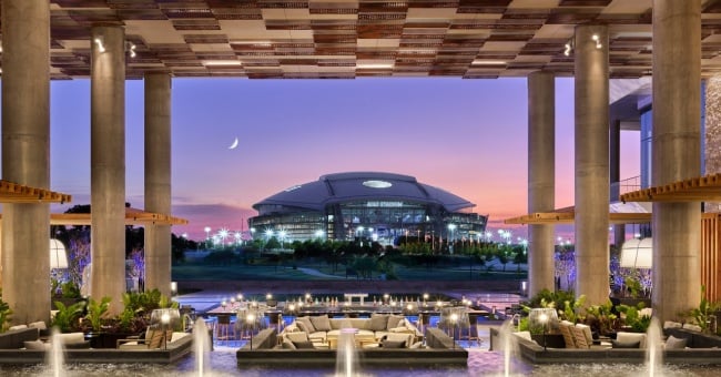 Fall Football Cities For A Guys Weekend, From Bears Games In Chicago To Saints Sundays