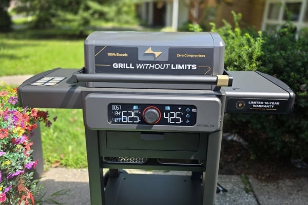 The Current Model G2 Electric Grill Hits 700 Degrees And Unboxes Like An Apple Product