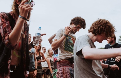 How Women Can Deal With A Lads Holiday