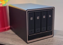 UGREEN DXP4800 GT Review: Dual 10GbE, U.2 Bays, And How It Compares To The Plus And Pro