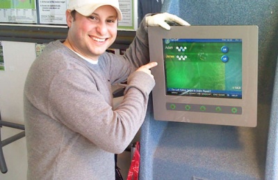 Top Golf Combines Golf with a Bar and Bowling