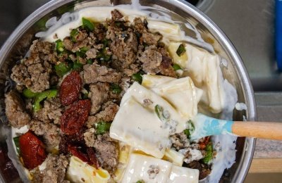 California-Italian Inspired: Sausage, Roasted Jalapeno, Sun Dried Tomato Paccheri Alfredo