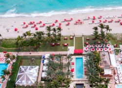 10+ Awesome Resort Pools to Get Your Party On This Summer
