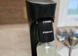 Drinkmate OmniFizz Proves That Just Because You Can Carbonate Any Liquid, It Doesn't Mean You Should!