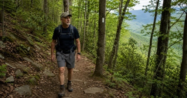 Sober Living Skills Men Can Practice While Traveling Solo