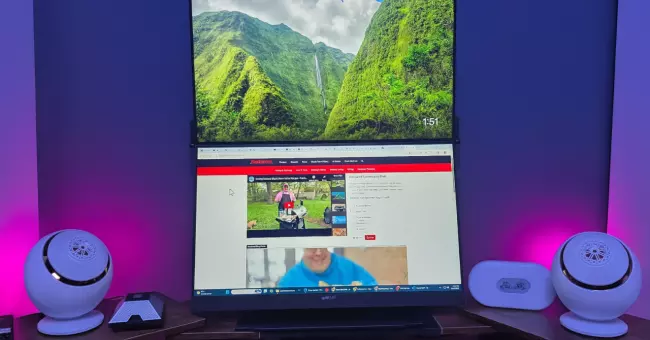 Mobile Pixels Geminos T Dual Stacked Monitor Review: Revolutionary Home Office Productivity