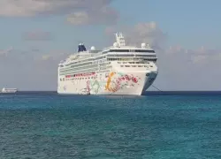 Ways to Spend an Awesome Port Day in Grand Cayman