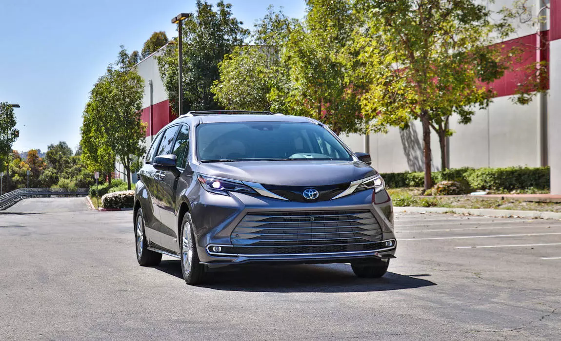 2021 Toyota Sienna 