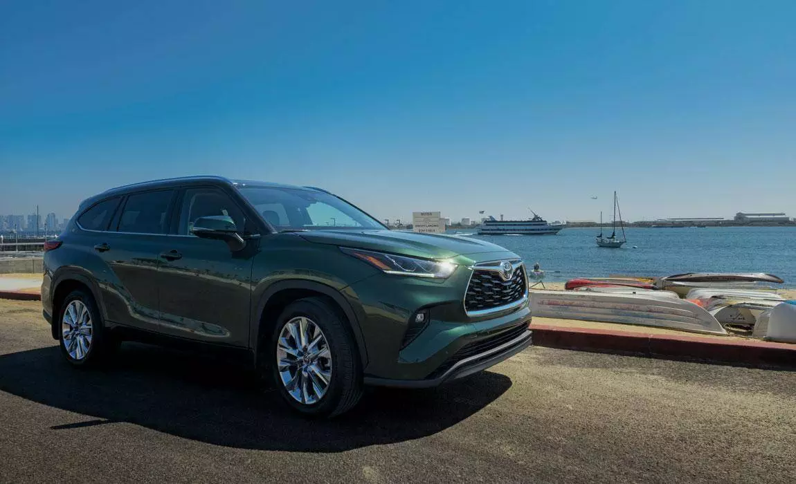 2024 Toyota Highlander