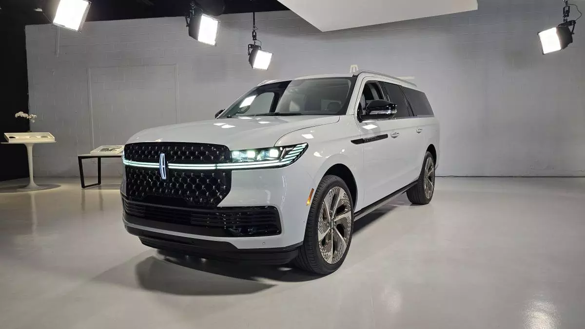 2025 Lincoln Navigator Preview