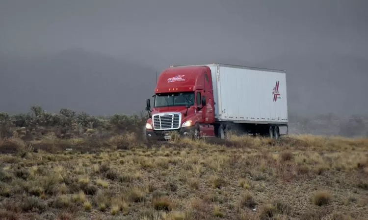 How to become a professional truck driver