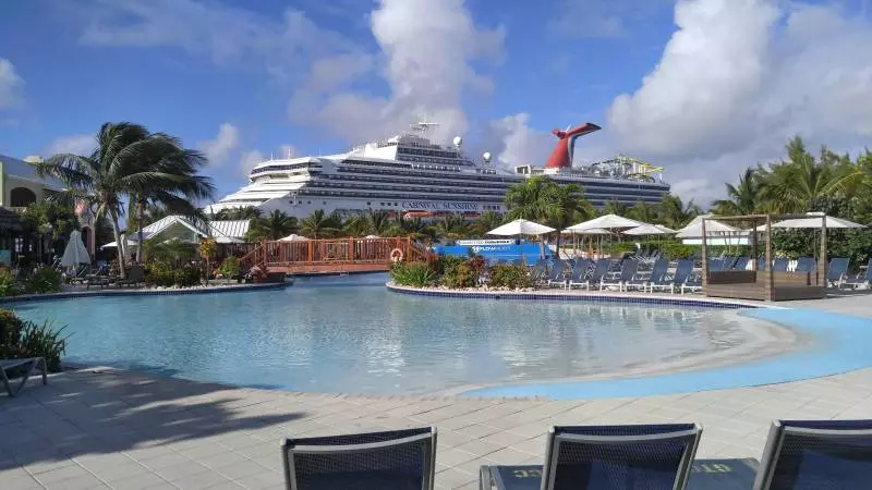 carnival sunshine at grand turk