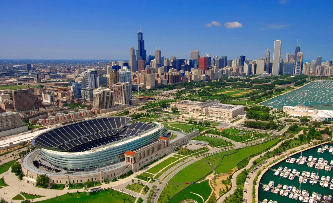 Chicago city guide and things to do that guys will love in the "Second City"