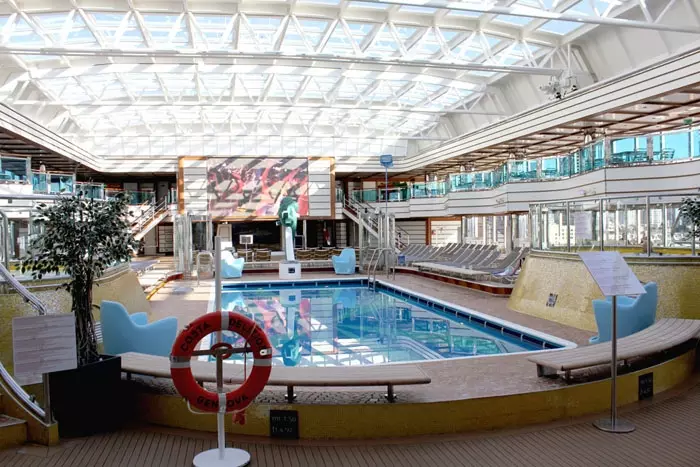 costa deliziosa main pool