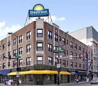 days-inn-chicago-exterior