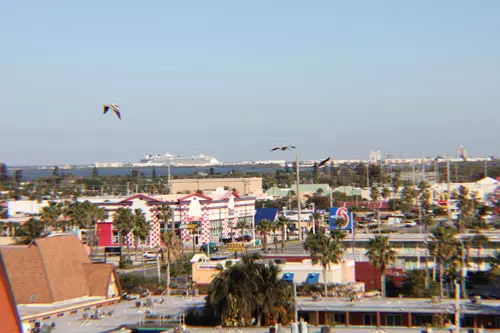 port-from-hotel-balcony