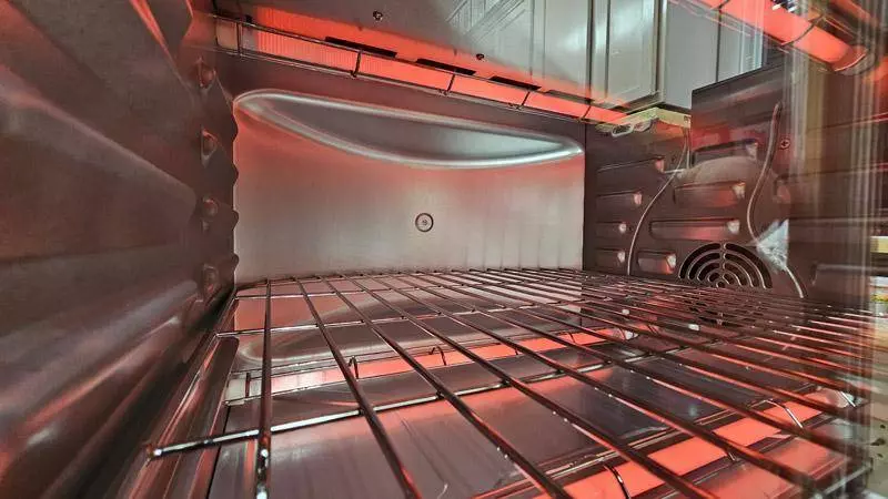 gourmia xl oven inside