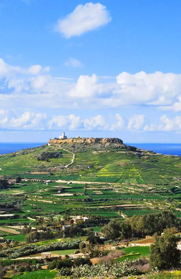 gordan lighthouse on gozo malta