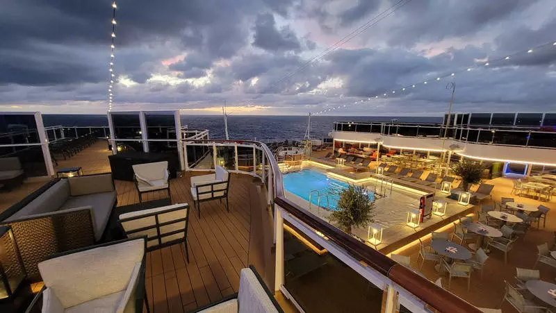 aft pool area