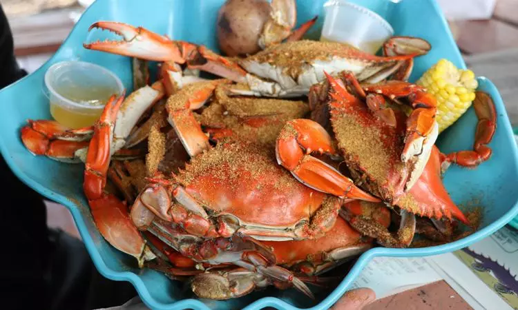 How to Eat Blue Crab