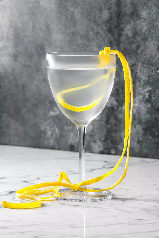 how to make the perfect vodka martini