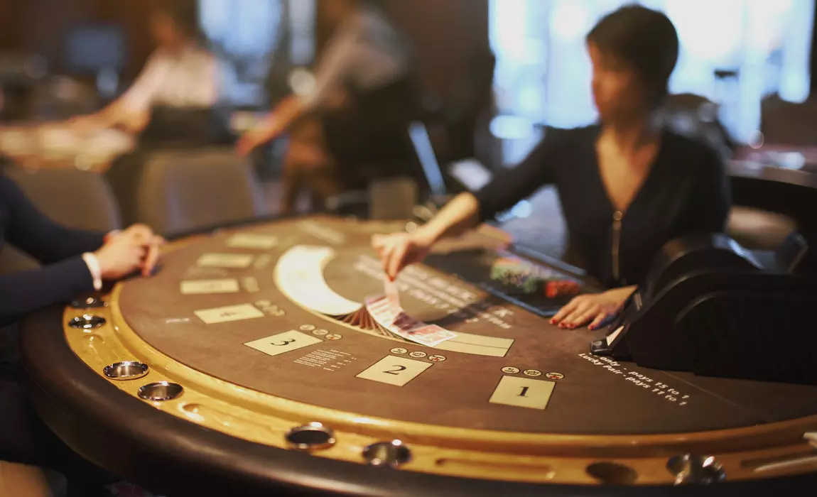 How to play blackjack casino games live online
