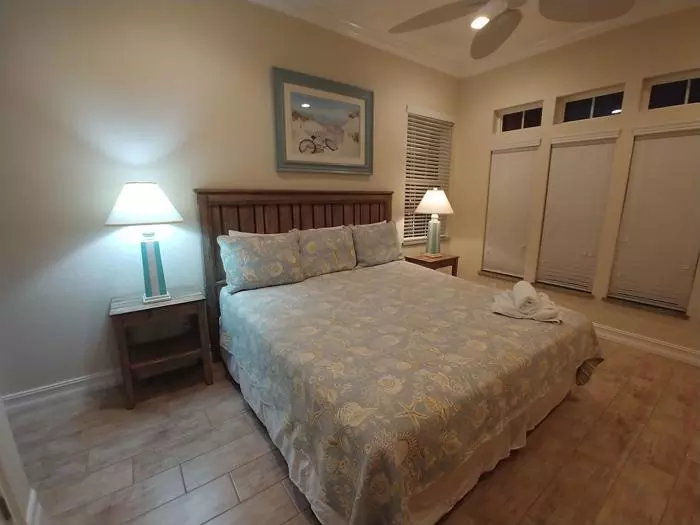 king bed master bedroom