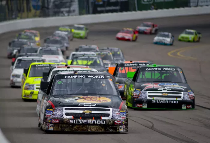 iowa speedway camping world series