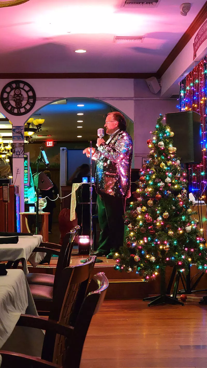Sean Reid singer at Lani Kai Island Resort