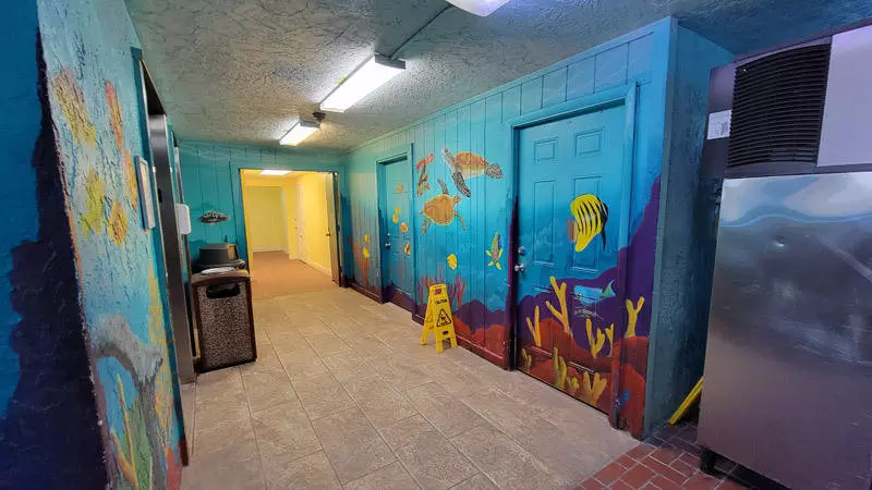 lani kai mural halway