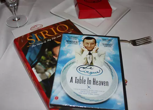 finale-book-dvd-chocolates